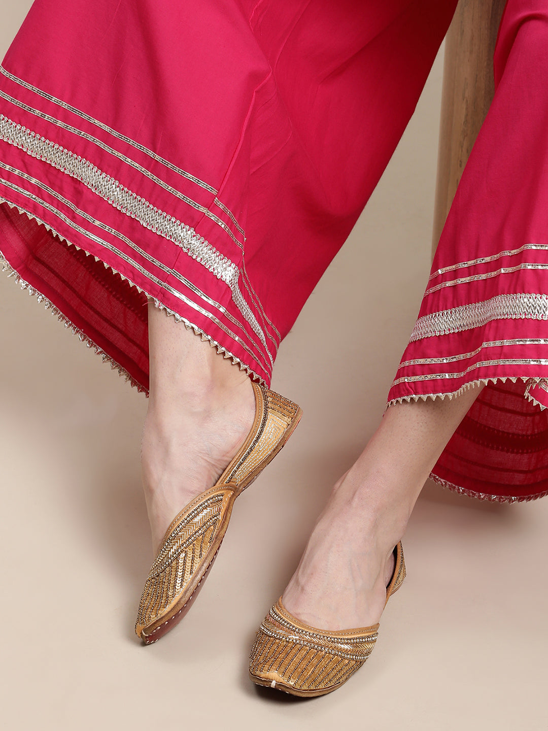 Gold Beaded Punjabi Jutti