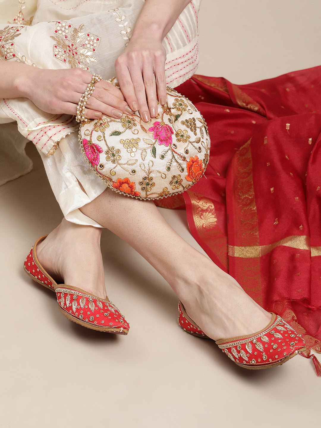 Red Dabka Red Embellished Punjabi Juttis