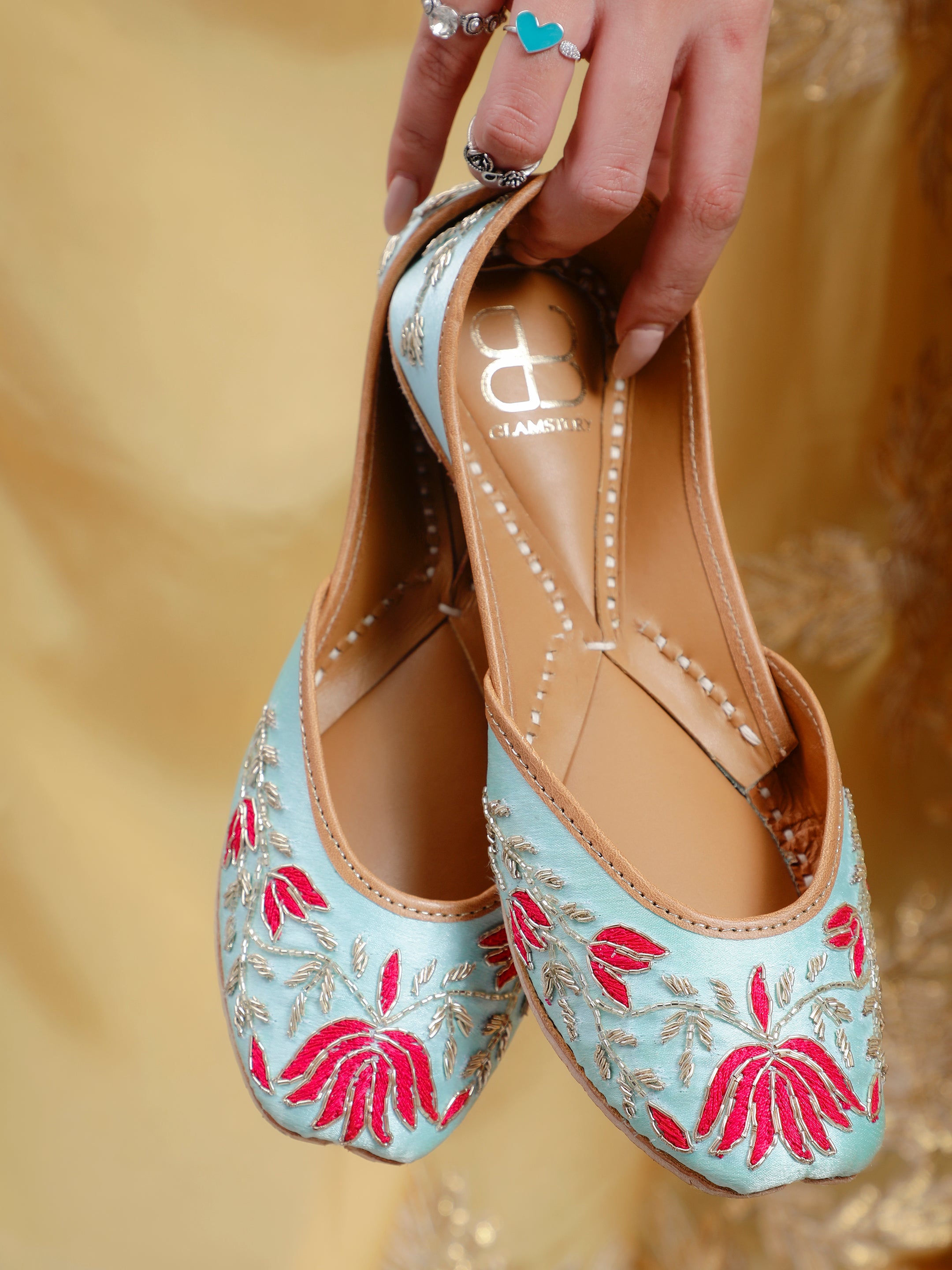 Rosalie Blue Embroidered Punjabi Jutti