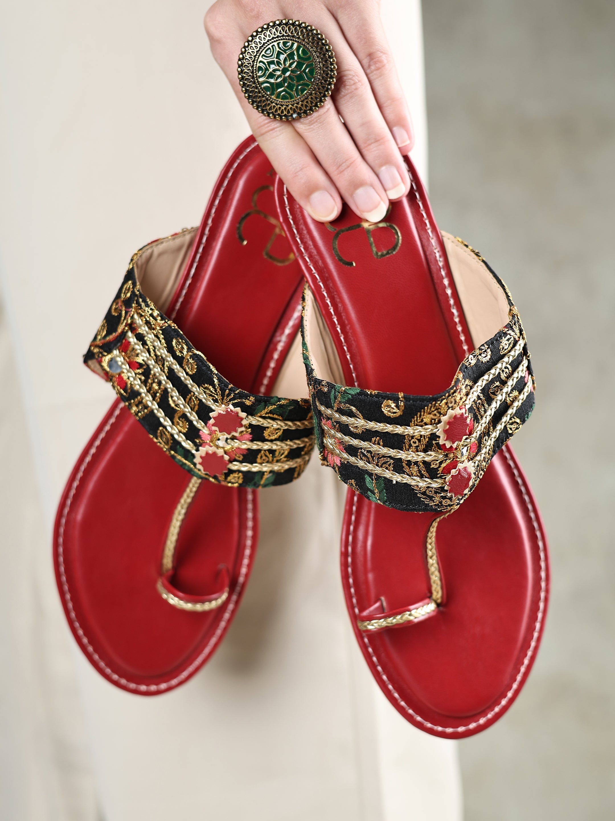Embroidery Kolhapuri