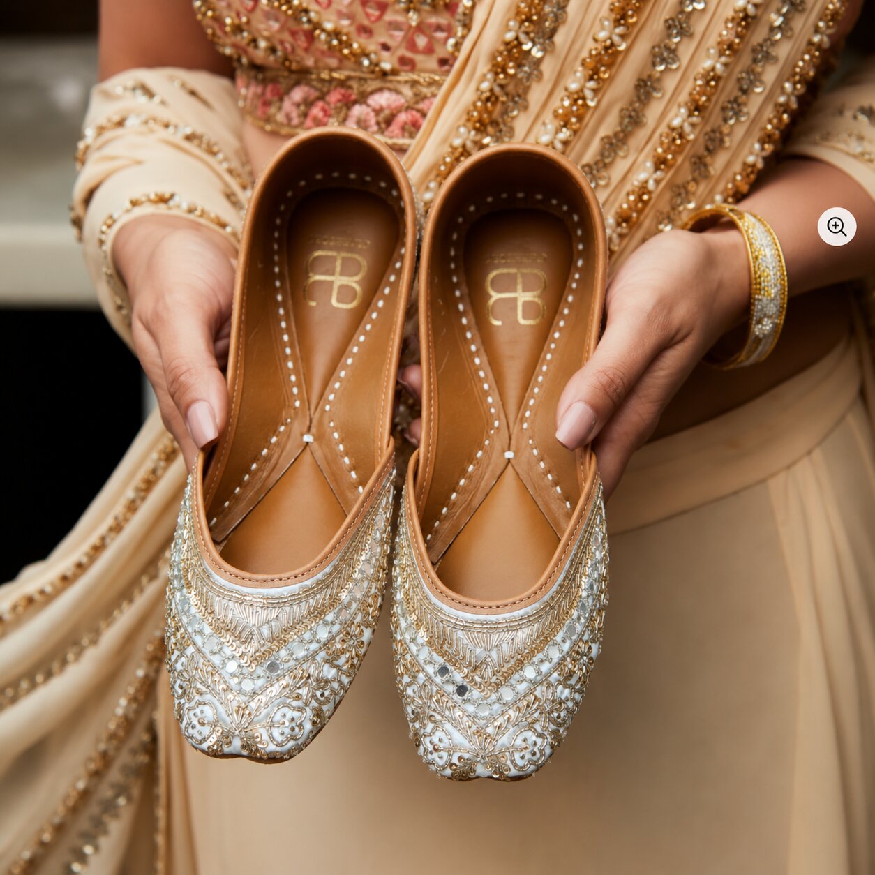 Ivory Punjabi Jutti