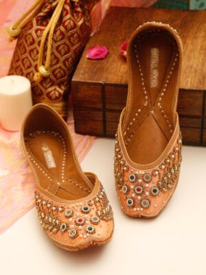Handcrafted Pure Leather Embellished Punjabi Jutti for Womens