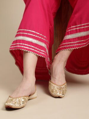Gold-Toned Punjabi Footwear