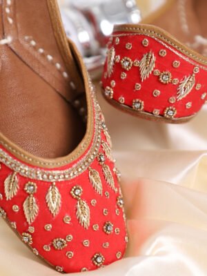Handcrafted Red Embellished Punjabi Jutti